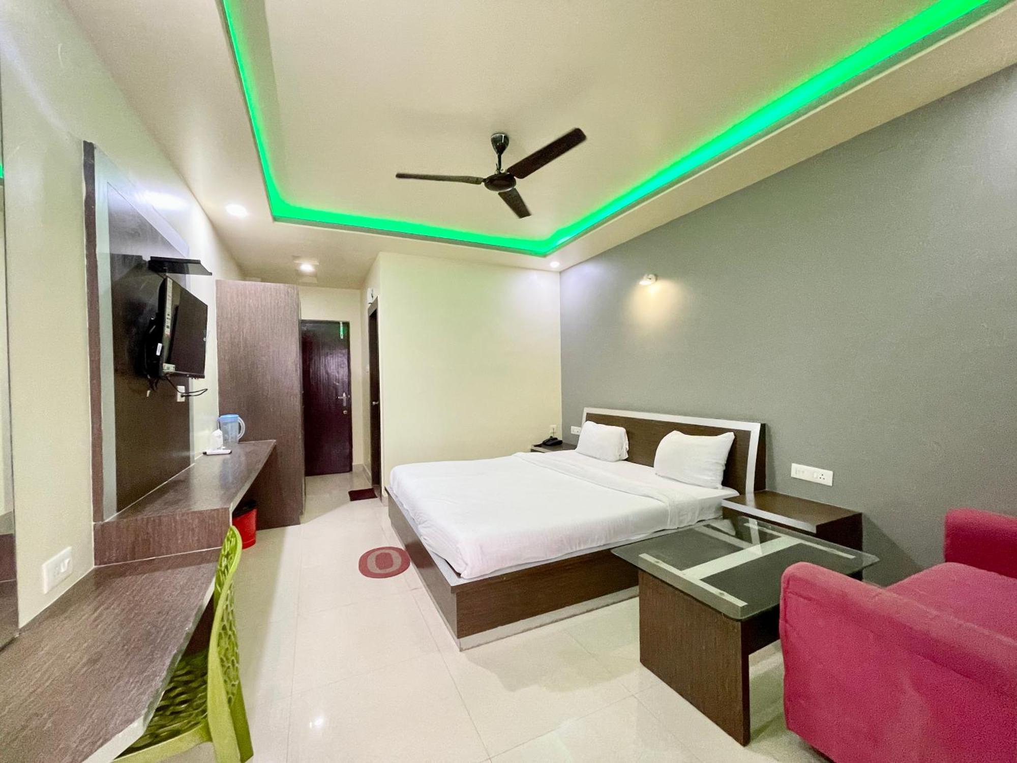 Hotel Trends In Puri Buitenkant foto