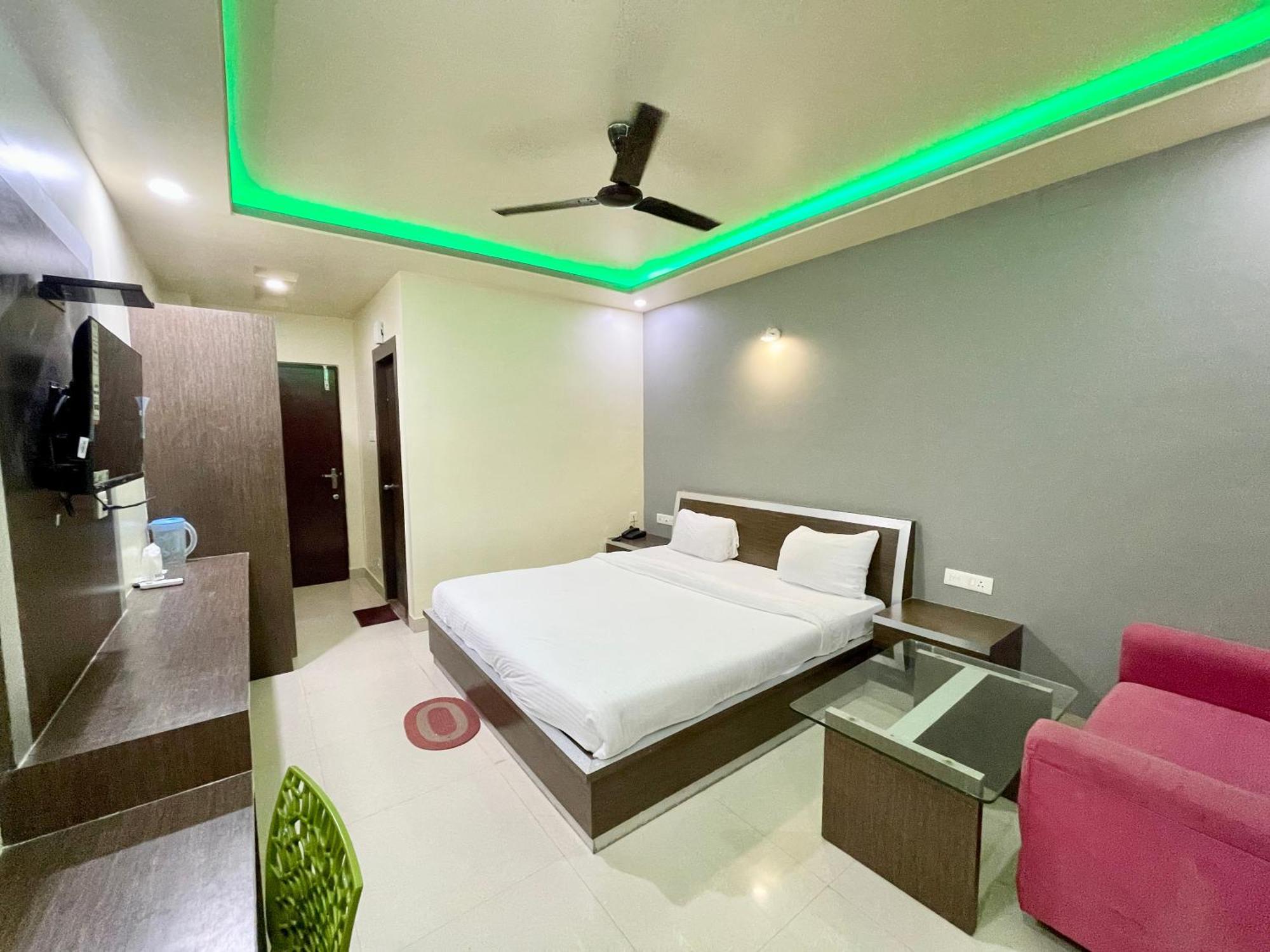 Hotel Trends In Puri Buitenkant foto