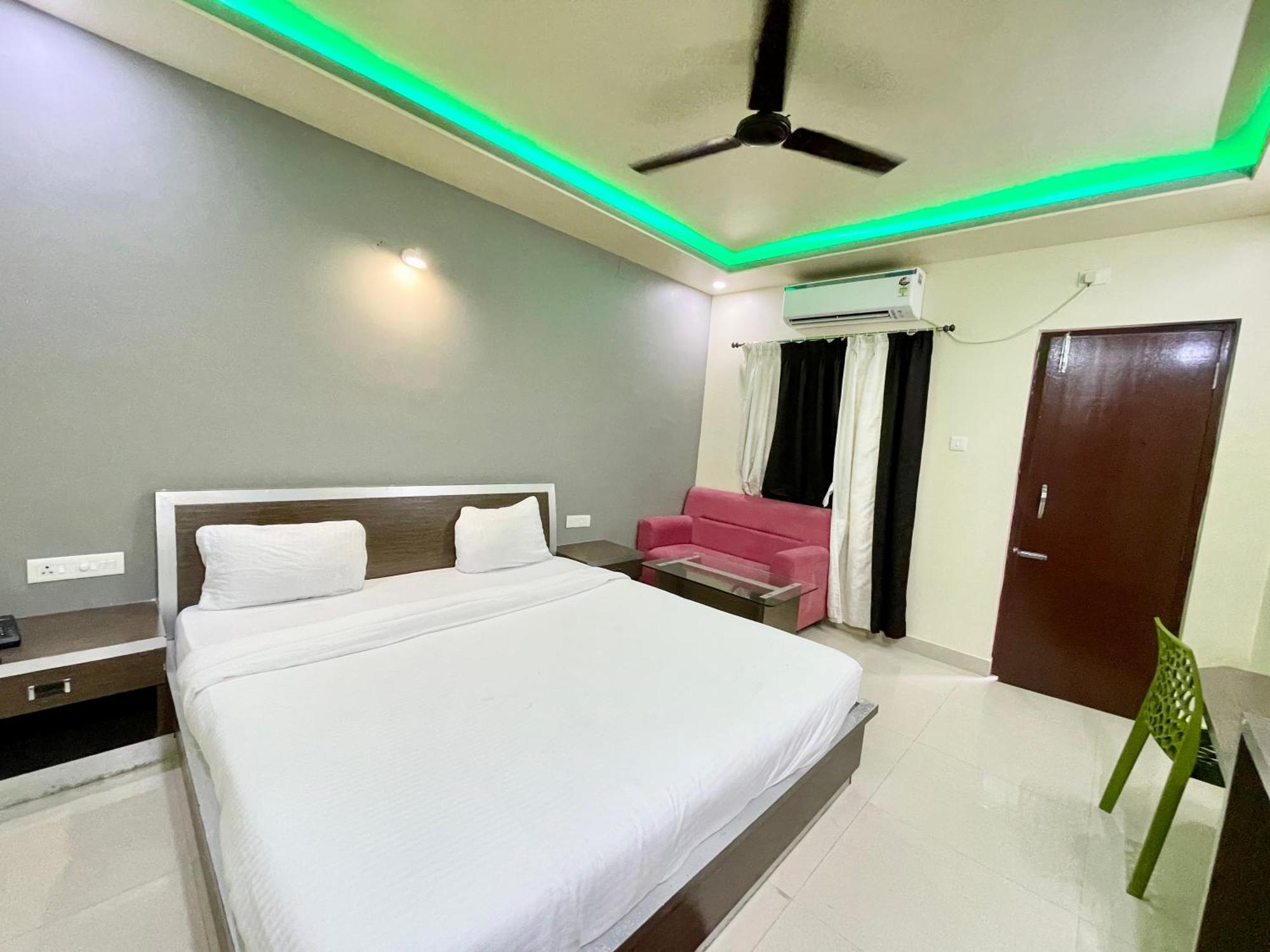Hotel Trends In Puri Buitenkant foto